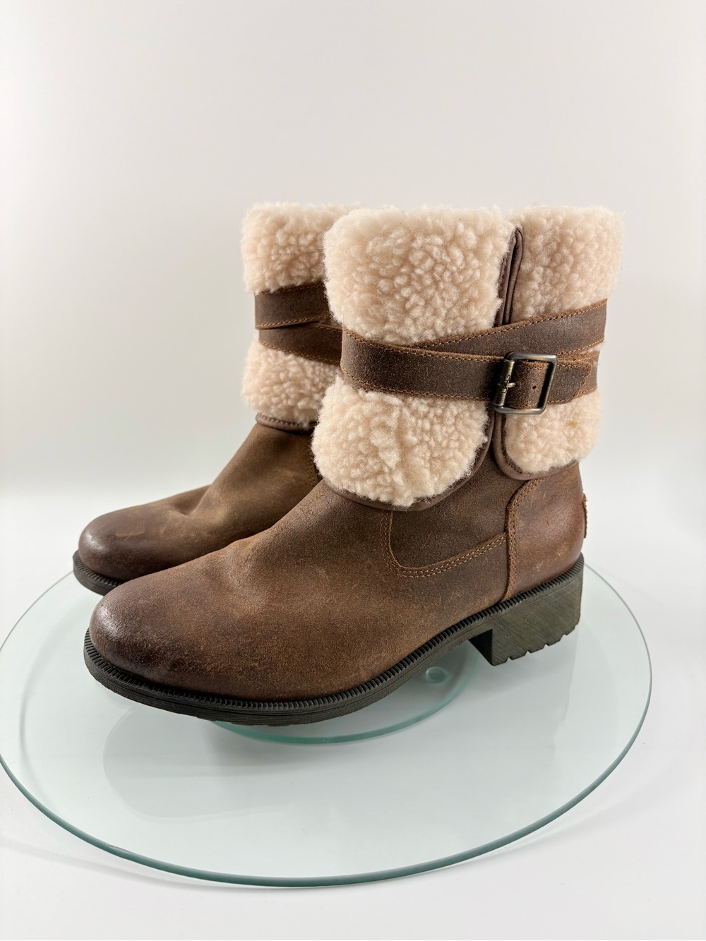 UGG Blayre Boots Chestnut Shearling Moto Buckle Zip Leather Women’s Size 8